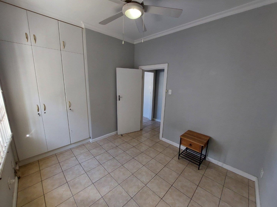 To Let 4 Bedroom Property for Rent in Claremont Western Cape